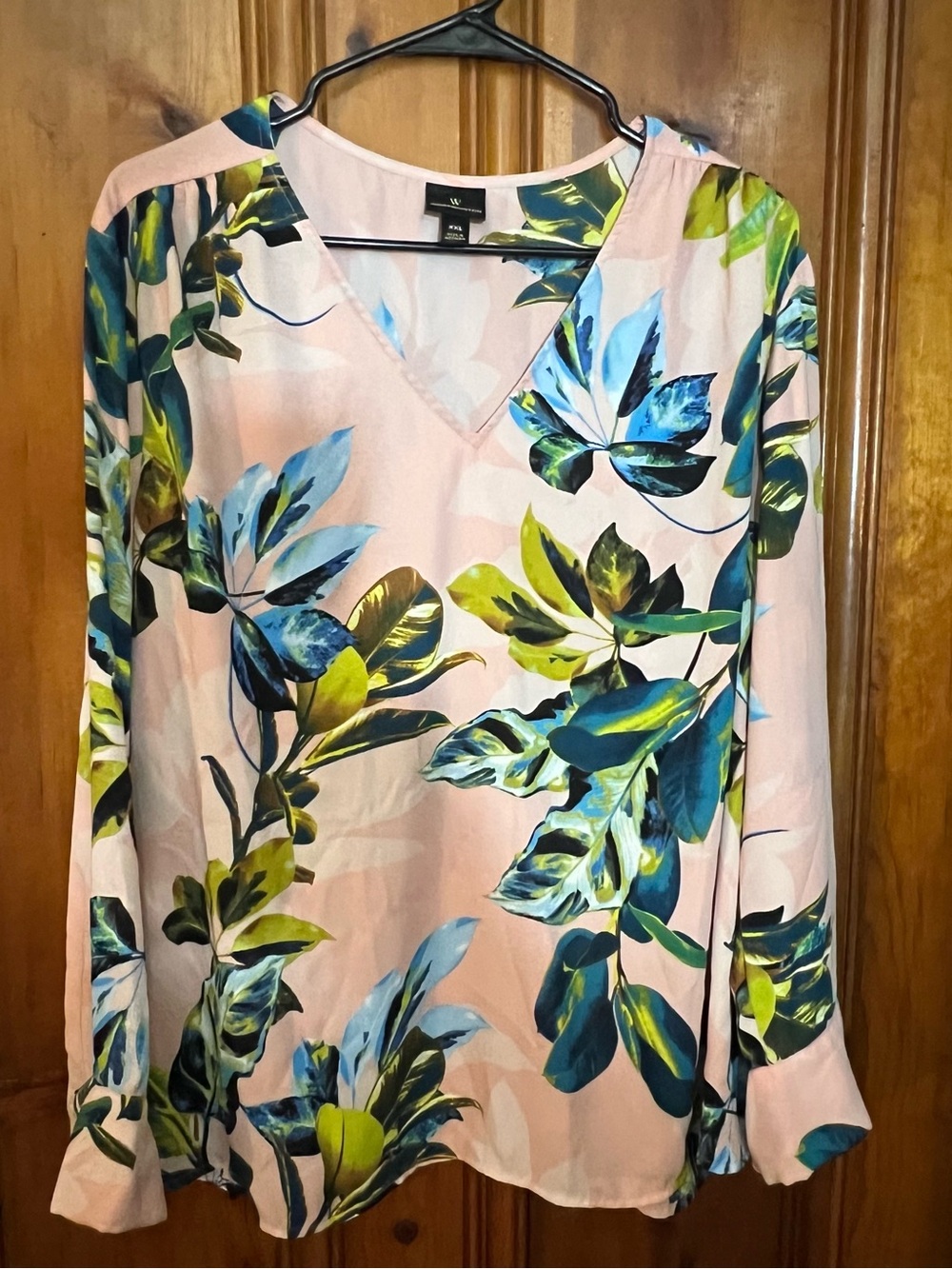 Worthington Pink Tropical Leaf V-Neck Blouse